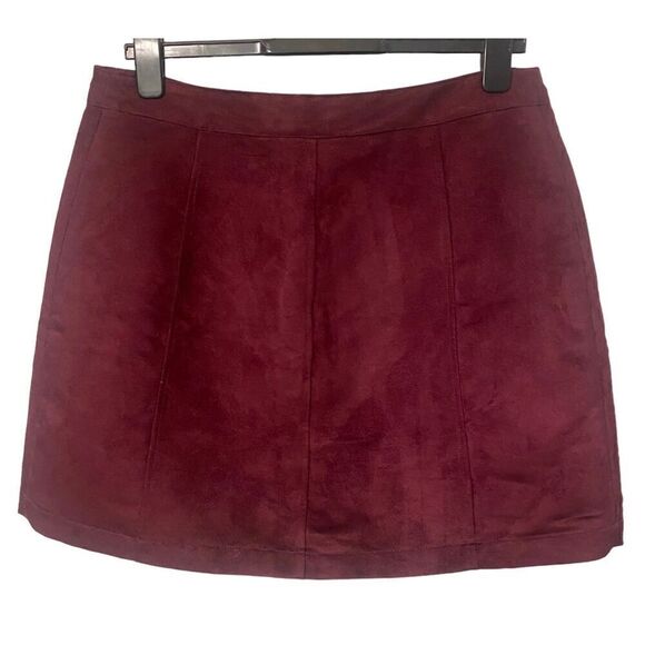 Old Navy Faux Suede Skirt Size 10 Plum Purple Wine Front Snap - Picture 3 of 7